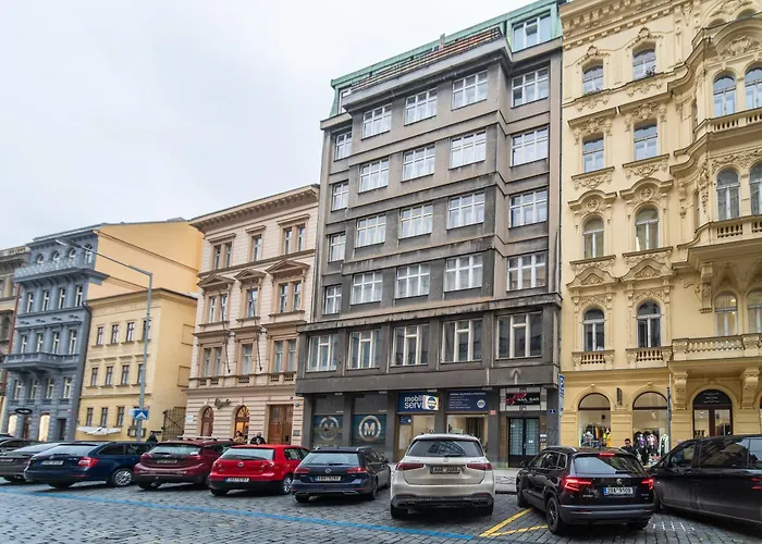 Apartment Sunny On Wenceslas Square By Easybnb